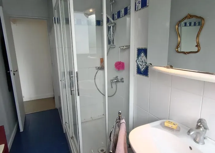 Cosy Centre Au Pied Du Metro * Paris